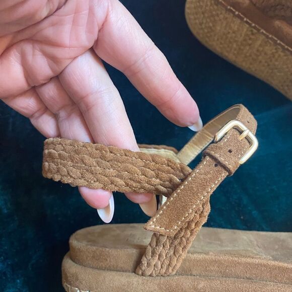 Stuart Weitzman brown suede platform sandals, size 10 - Picture 4 of 10